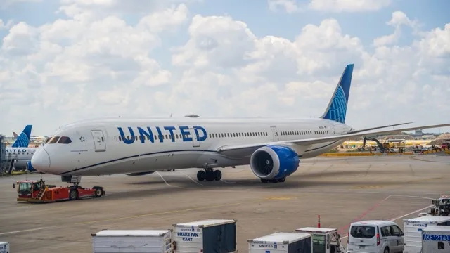 Which Airlines Actually Have Starlink Wi-Fi Yet