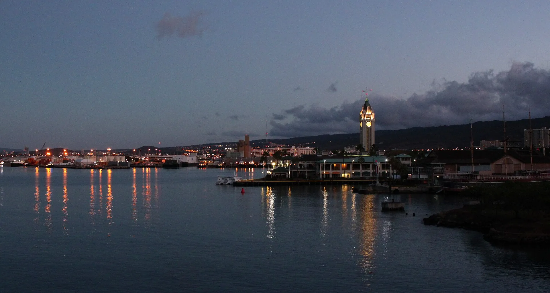 Honolulu Harbour and the Aloha Tower at dawn