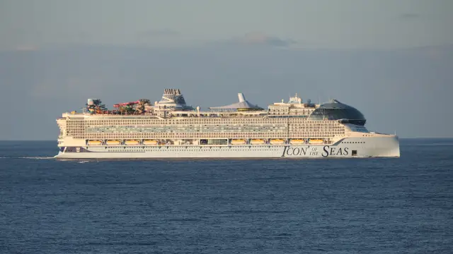 The Complete Accessible Cruise Guide to Royal Caribbean