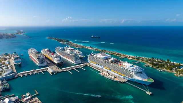 The Worst Caribbean Cruise Ports of 2026 — and How to Beat the Crowds